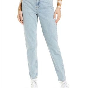Urban Outfitters BDG High rise mom jeans size 29 Summer vintage color